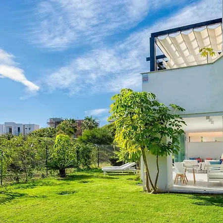 Holiday home Golf & Santa Clara By Houselogy *